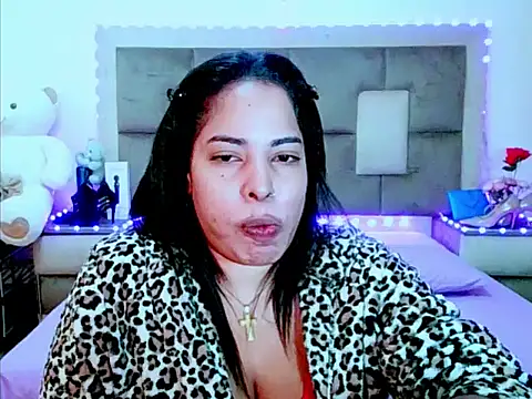 indiantopaz694u online show from 07-17-26, 05:59