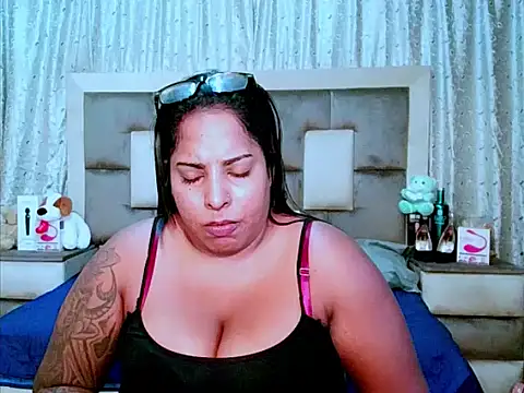 indiantopaz694u online show from 03-22-25, 10:28