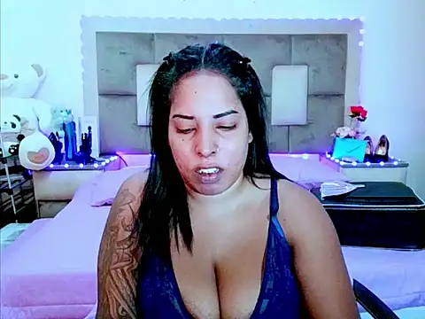 indiantopaz694u online show from 05-25-26, 04:45