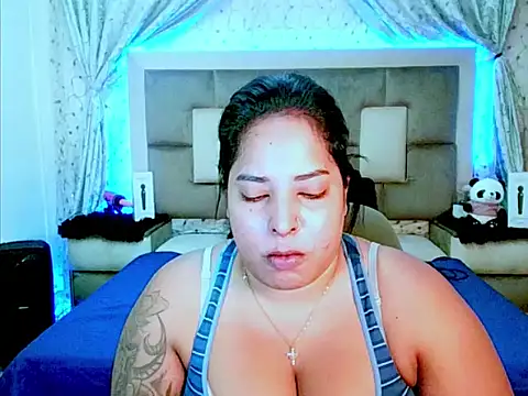 indiantopaz694u online show from 11-21-25, 04:11