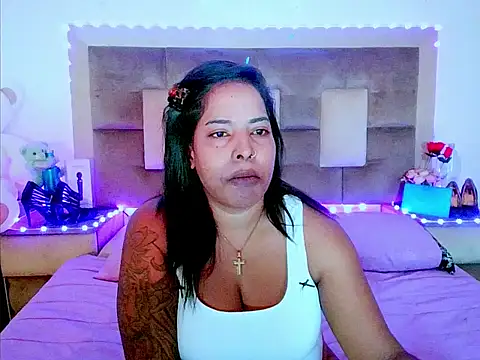 indiantopaz694u online show from 05-06-26, 04:05