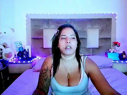 indiantopaz694u online show from 04-15-26, 04:18