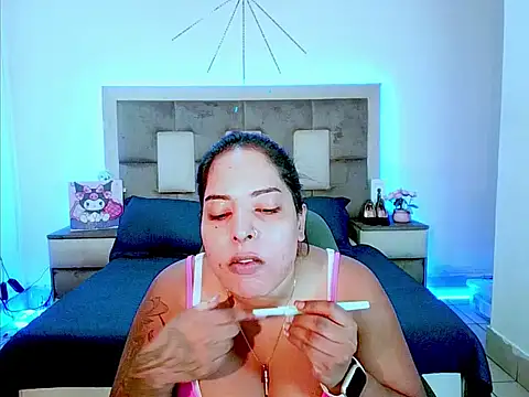 indiantopaz694u online show from 03-18-26, 04:26