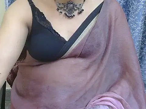 Lovely Manvi online show from 12-19-25, 12:18