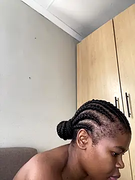  DollFace  online show from 11-14-25, 10:08