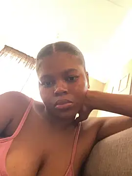 Snapshot of _DollFace_ chatting on 03-27-26, 10:49 DollFace online show from 03-27-26, 10:49