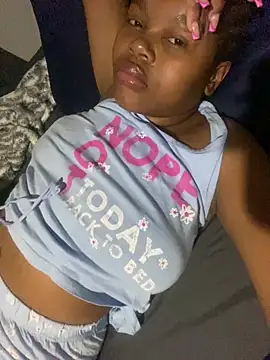 Snapshot of _DollFace_ chatting on 02-10-26, 09:58 DollFace online show from 02-10-26, 09:58