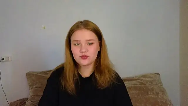 LaseyMoon online show from 02-14-26, 03:51