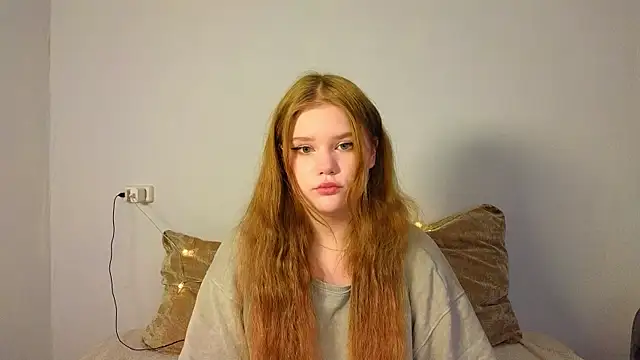 LaseyMoon online show from 02-06-26, 07:59