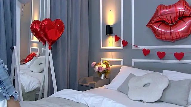 AsterQuinn online show from 03-04-26, 12:35