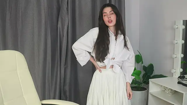 ArletteBiddix online show from 03-06-25, 11:14