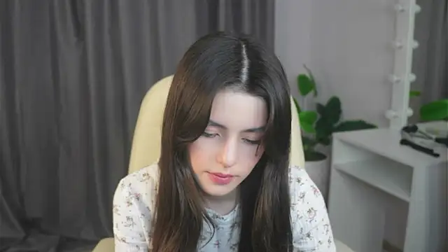 ArletteBiddix online show from 03-04-25, 11:29