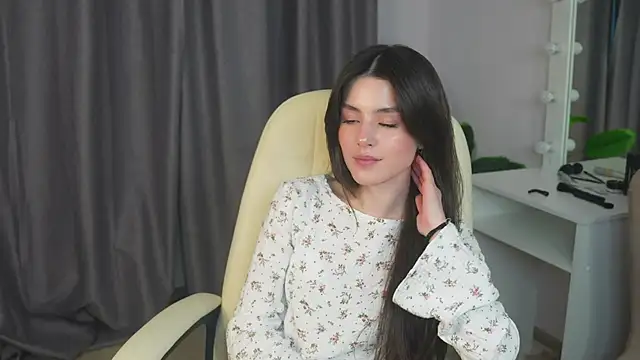 ArletteBiddix online show from 03-03-25, 02:39