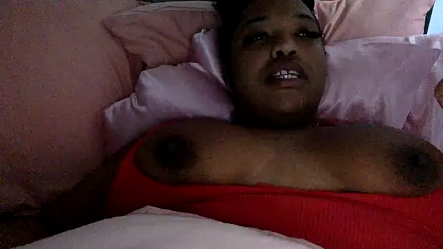 Snapshot of bronxminx chatting on 02-25-25, 03:42 bronxminx online show from 02-25-25, 03:42