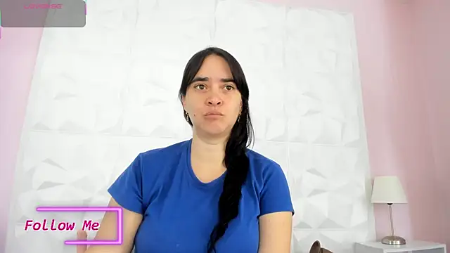 Valeriagomez  online show from 11-20-25, 12:06