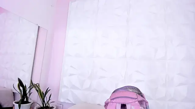 Valeriagomez  online show from 10-28-25, 12:15