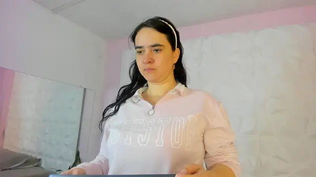 Valeriagomez  online show from 01-10-26, 12:00