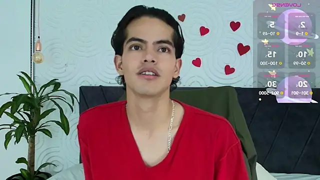 Snapshot of Maximoherrera_16 chatting on 05-27-26, 12:45 Maximoherrera 16 online show from 05-27-26, 12:45