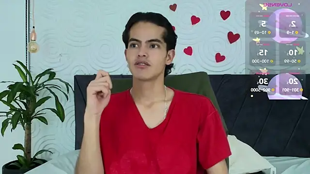 Snapshot of Maximoherrera_16 chatting on 05-28-26, 12:44 Maximoherrera 16 online show from 05-28-26, 12:44