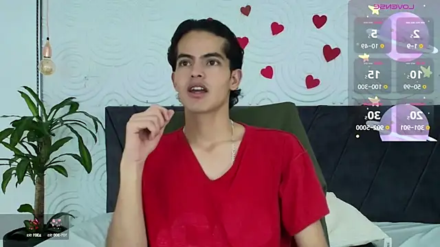 Snapshot of Maximoherrera_16 chatting on 05-23-26, 12:26 Maximoherrera 16 online show from 05-23-26, 12:26