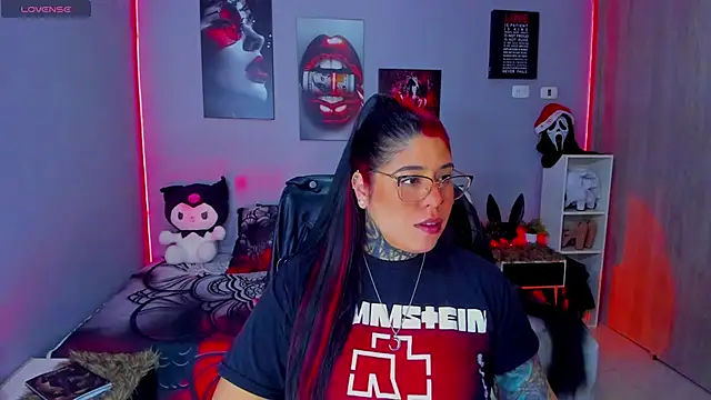 Veronika metal online show from 11-25-25, 04:02