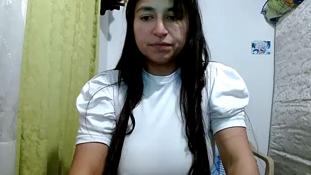 Snapshot of Escarcha-blue chatting on 02-07-26, 04:09 Escarcha-blue online show from 02-07-26, 04:09