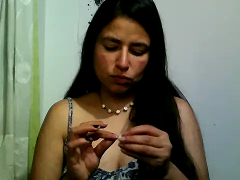 Snapshot of Escarcha-blue chatting on 03-15-25, 02:24 Escarcha-blue online show from 03-15-25, 02:24