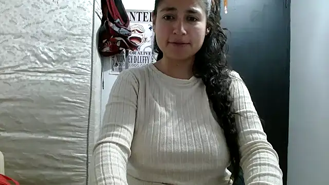 Snapshot of Escarcha-blue chatting on 10-03-25, 03:20 Escarcha-blue online show from 10-03-25, 03:20