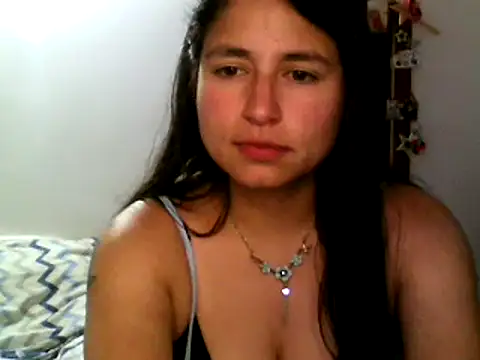 Snapshot of Escarcha-blue chatting on 03-17-25, 01:14 Escarcha-blue online show from 03-17-25, 01:14