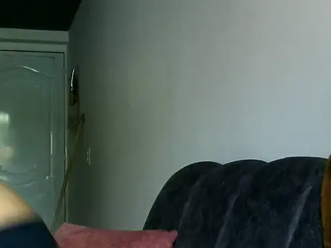 Snapshot of Escarcha-blue chatting on 03-12-25, 06:43 Escarcha-blue online show from 03-12-25, 06:43