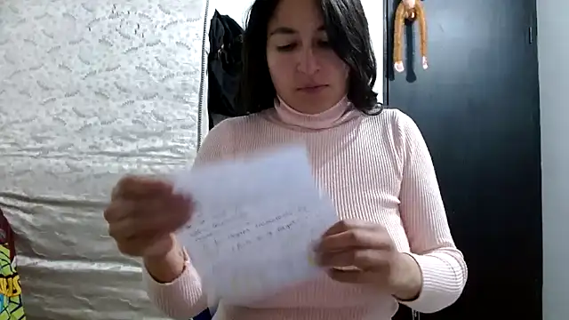Snapshot of Escarcha-blue chatting on 10-23-25, 12:09 Escarcha-blue online show from 10-23-25, 12:09