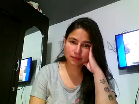 Snapshot of Escarcha-blue chatting on 03-02-25, 05:12 Escarcha-blue online show from 03-02-25, 05:12