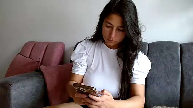 Snapshot of Escarcha-blue chatting on 02-06-26, 04:03 Escarcha-blue online show from 02-06-26, 04:03