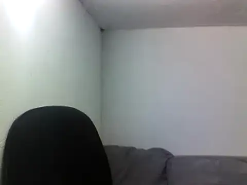 Snapshot of Escarcha-blue chatting on 02-28-25, 06:20 Escarcha-blue online show from 02-28-25, 06:20