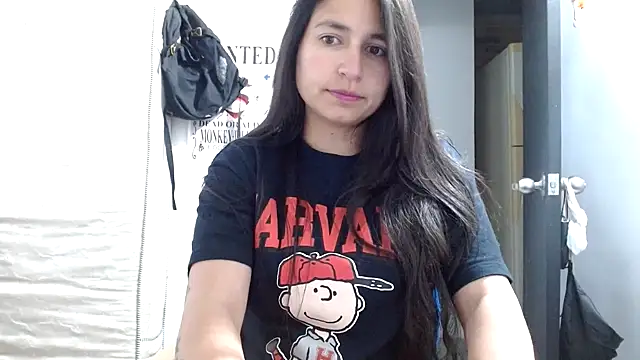 Snapshot of Escarcha-blue chatting on 10-21-25, 04:56 Escarcha-blue online show from 10-21-25, 04:56