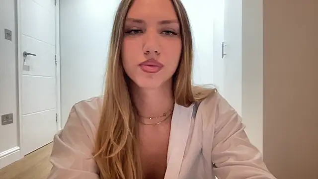 mariareevx online show from 09-25-25, 10:27