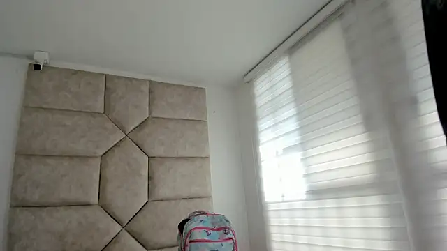 Snapshot of Vaiolett_Smith chatting on 11-07-25, 02:32 Vaiolett Smith online show from 11-07-25, 02:32