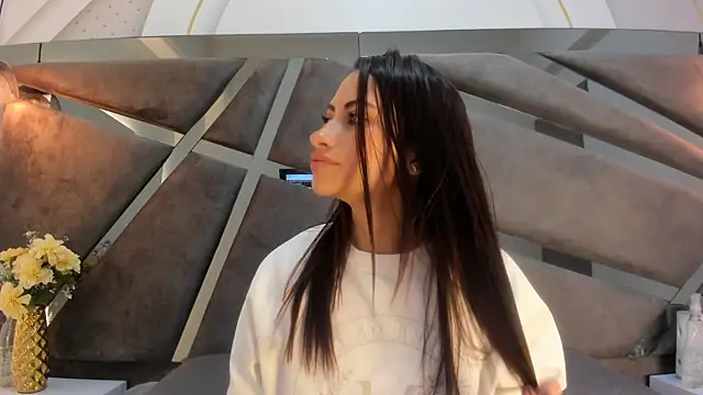 Samaantha-beckham online show from 01-06-26, 11:20