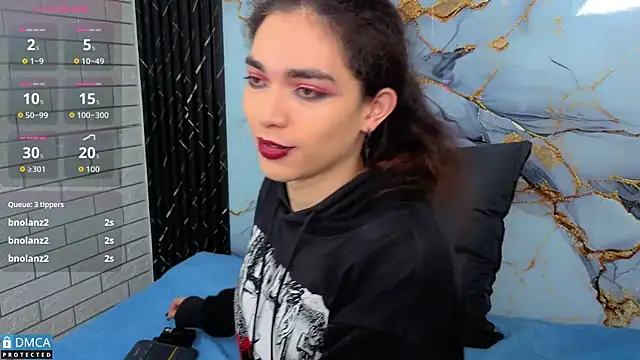 MaeveKuro online show from 12-23-25, 03:28