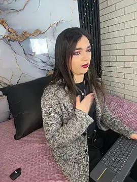 MaeveKuro online show from 01-13-26, 03:10