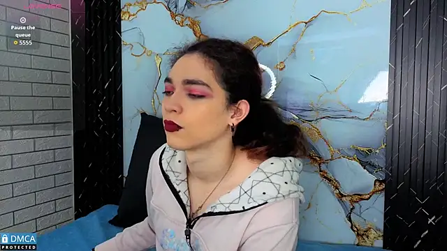 MaeveKuro online show from 12-22-25, 03:06