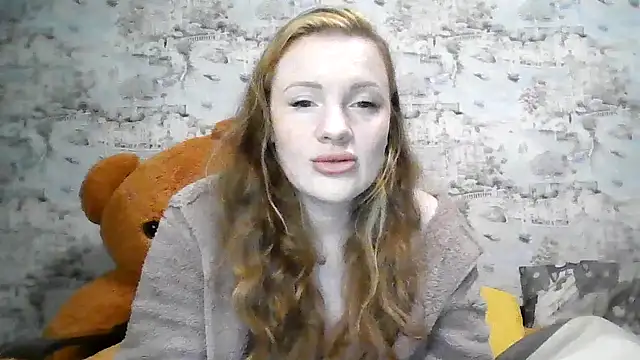 Snapshot of Eveline_May chatting on 10-06-25, 06:08 Eveline May online show from 10-06-25, 06:08