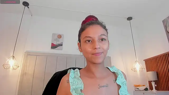 Snapshot of gime_lara chatting on 04-30-26, 07:43 gime lara online show from 04-30-26, 07:43