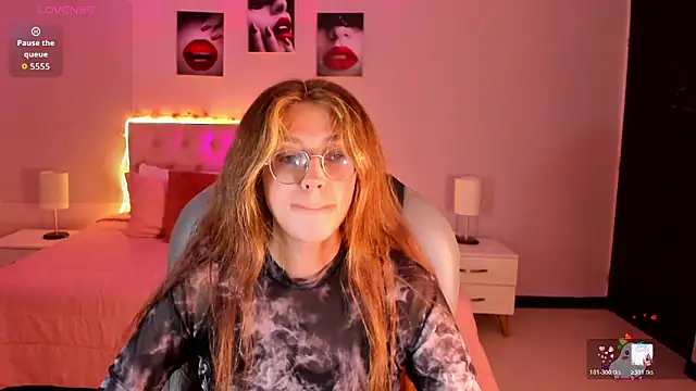 Emily Warren  online show from 03-03-26, 07:43