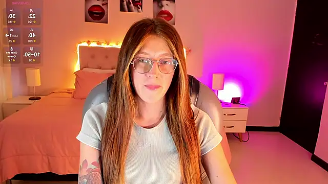 Emily Warren  online show from 03-21-26, 07:40