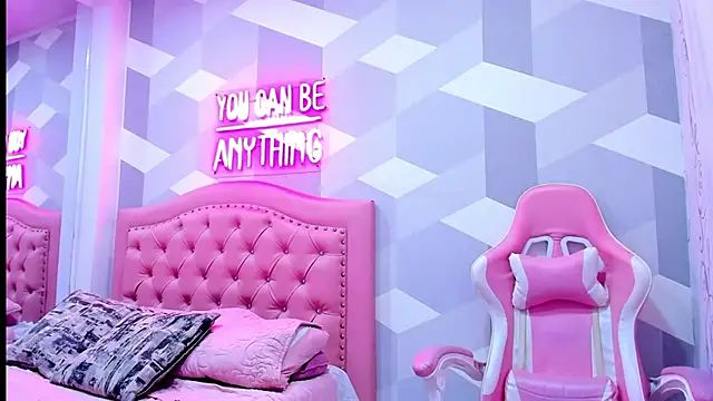 Gianna Watson online show from 03-03-25, 04:15