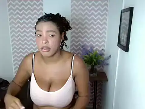 Snapshot of dayanacarson chatting on 07-11-26, 05:57 dayanacarson online show from 07-11-26, 05:57