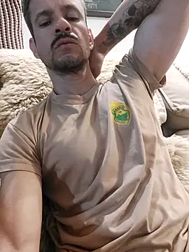 Snapshot of juniortche1313 chatting on 01-08-26, 12:38 juniortche1313 online show from 01-08-26, 12:38