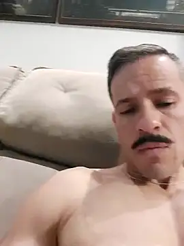 Snapshot of juniortche1313 chatting on 11-14-25, 04:21 juniortche1313 online show from 11-14-25, 04:21