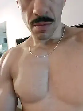 Snapshot of juniortche1313 chatting on 12-03-25, 05:12 juniortche1313 online show from 12-03-25, 05:12